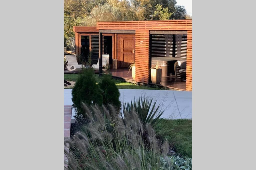 Orchardhouse Farmhouse, Wellness Chrast  Exteriér fotografie